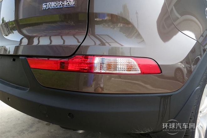 2014款 2.0L 手動(dòng)兩驅(qū)版GLS