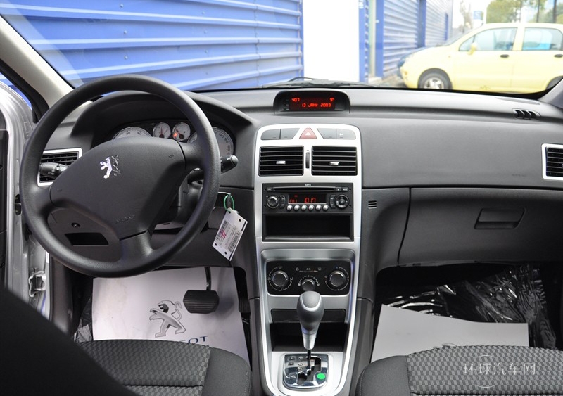 2012款 兩廂 1.6L 自動(dòng)豪華版