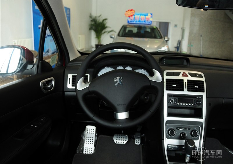 2013款 1.6L 自動CROSS