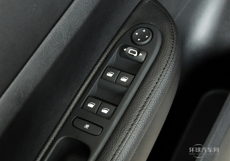 2013款 1.6L 自動CROSS