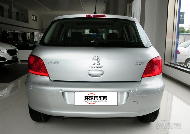 2013款 兩廂 1.6L 自動舒適版