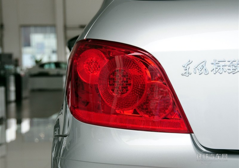 2013款 兩廂 1.6L 自動舒適版