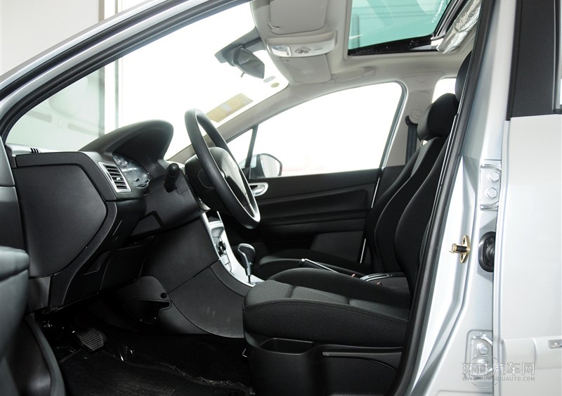 2013款 兩廂 1.6L 自動(dòng)舒適版