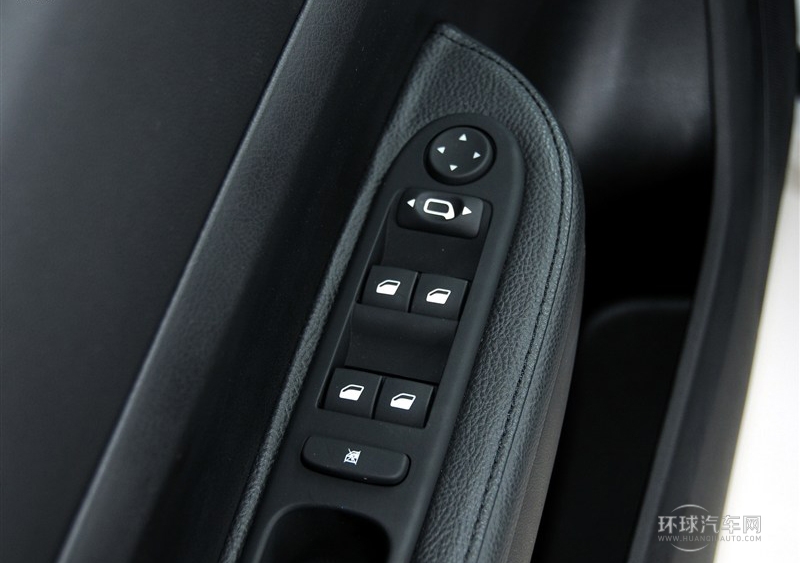 2013款 兩廂 1.6L 自動舒適版