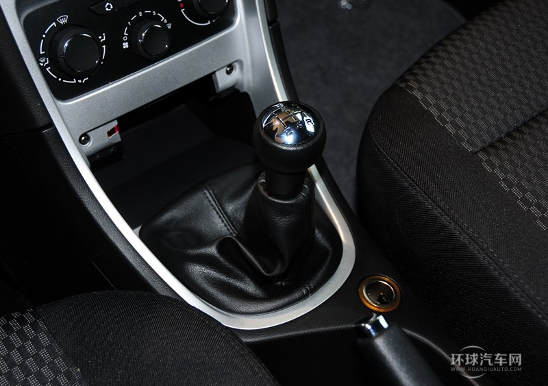 2013款 兩廂 1.6L 手動舒適版