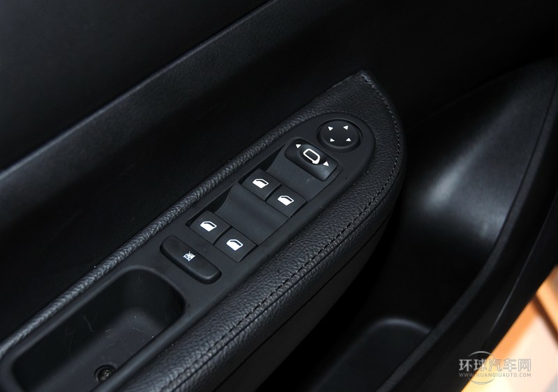 2013款 兩廂 1.6L 手動舒適版