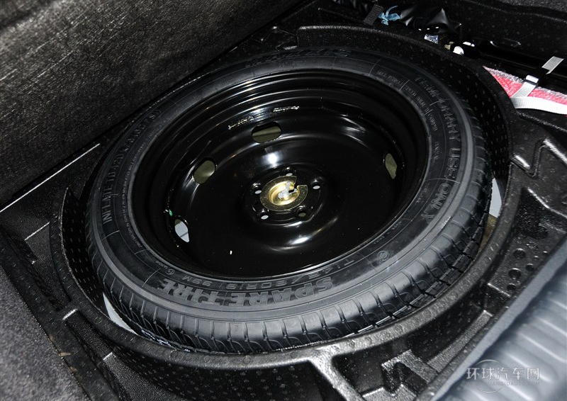 2013款 1.8TSI 自動(dòng)兩驅(qū)舒適版