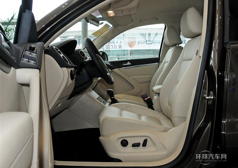 2013款 1.8TSI 自動(dòng)兩驅(qū)舒適版