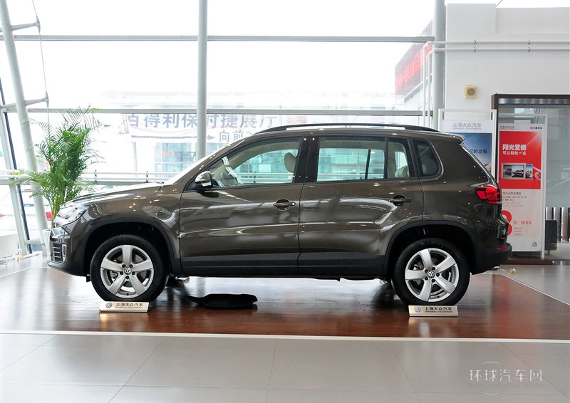 2013款 1.8TSI 自動(dòng)兩驅(qū)舒適版