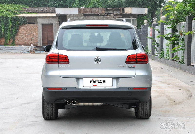 2013款 1.8TSI 自動四驅舒適版