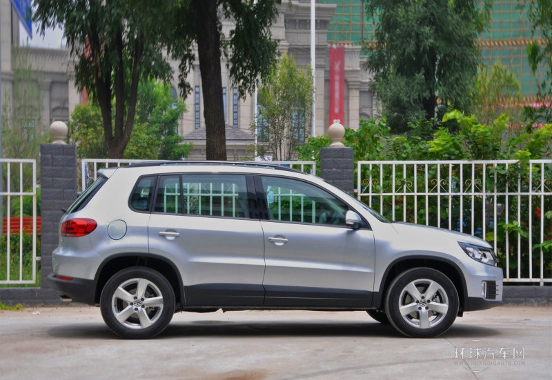 2013款 1.8TSI 自動四驅舒適版