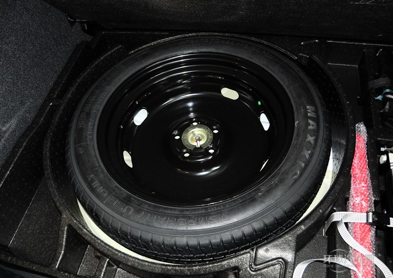 2013款 1.8TSI 自動四驅(qū)豪華型