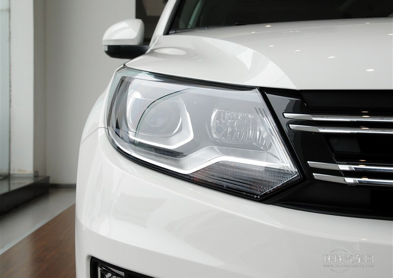 2013款 1.8TSI 自動四驅豪華型