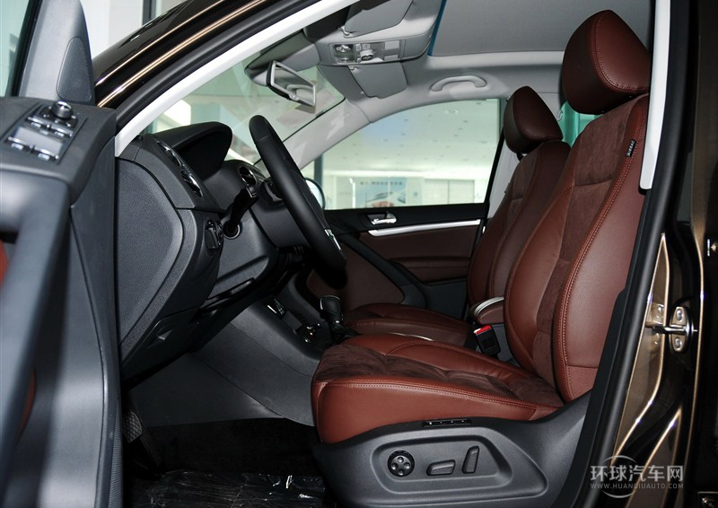 2013款 2.0TSI 自動四驅旗艦版