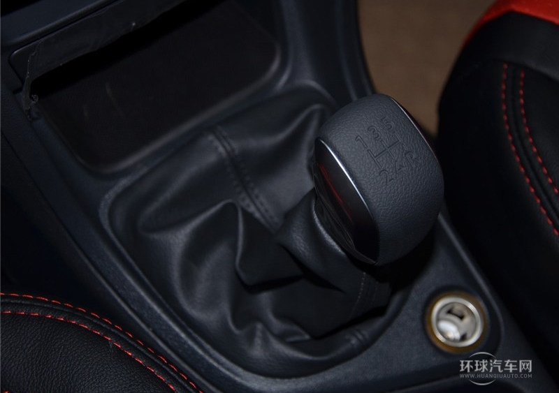 2014款 樂享版 2.0L 手動風尚型