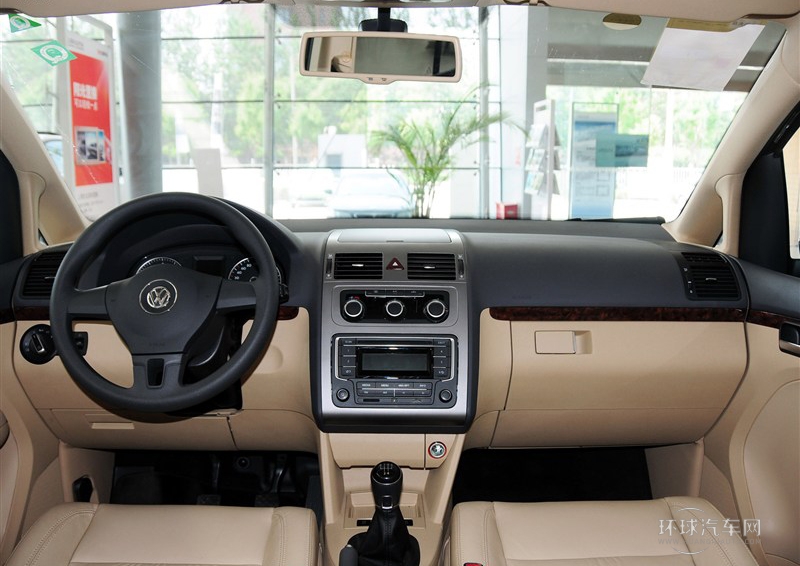 2013款 1.4T 手動舒適版5座