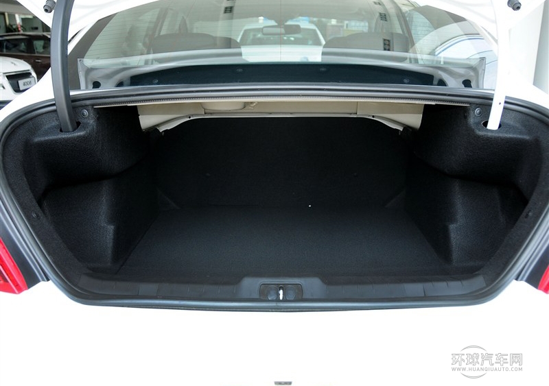 2014款 樂享版 1.6L 手動(dòng)風(fēng)尚型