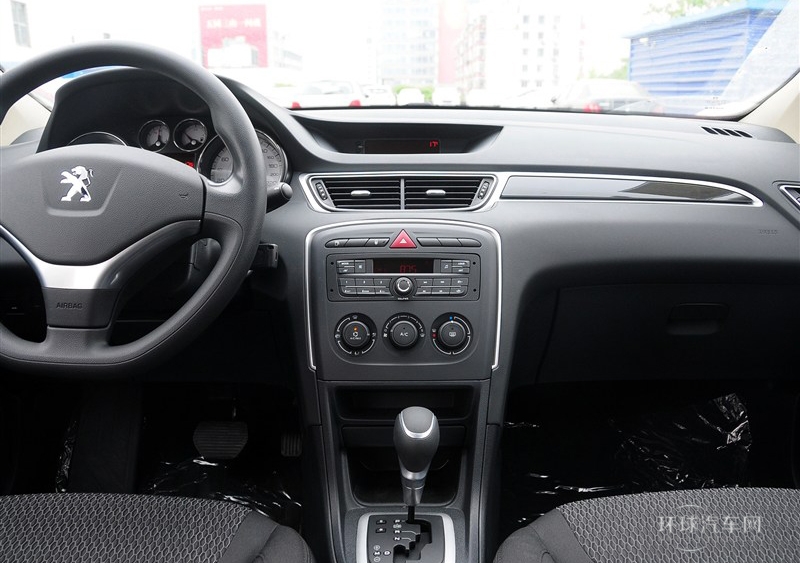 2014款 樂(lè)享版 1.6L 自動(dòng)優(yōu)尚型