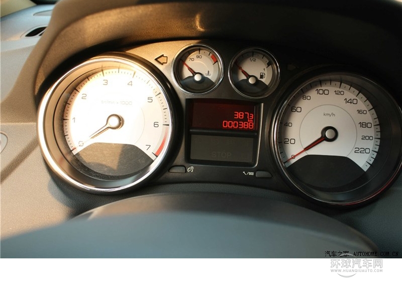 2014款 樂享版 1.6L 手動優尚型