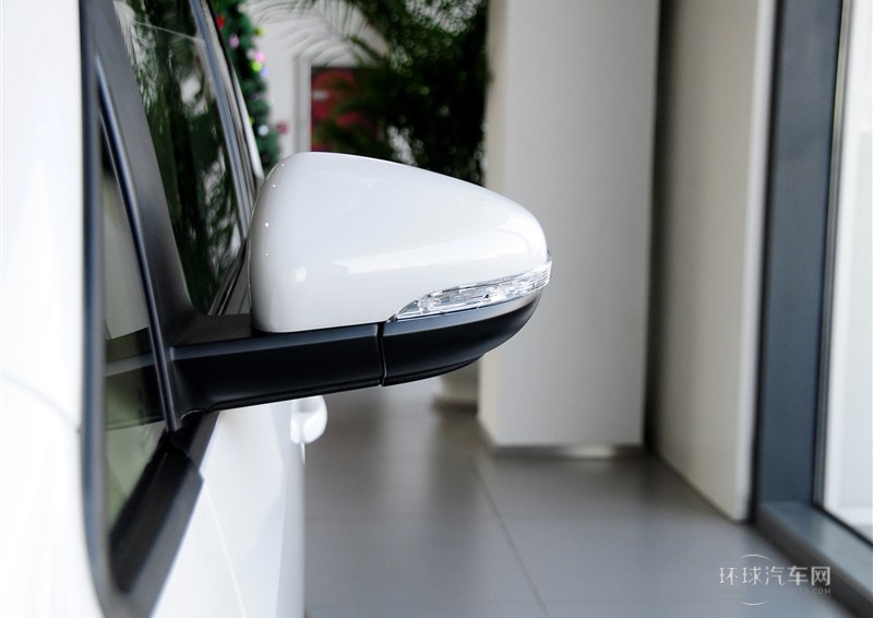 2013款 1.4T 自動睿智版5座