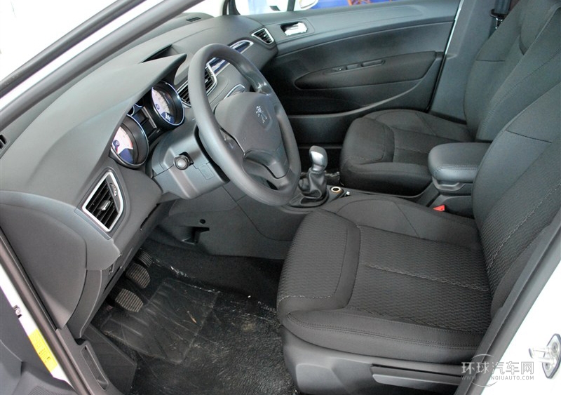 2014款 樂享版 1.6L 手動(dòng)優(yōu)尚型CNG