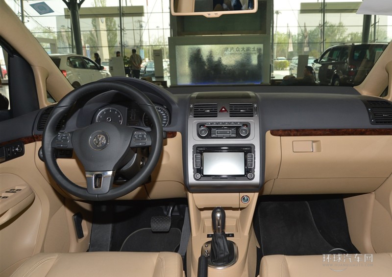 2013款 1.4T 自動睿智版7座