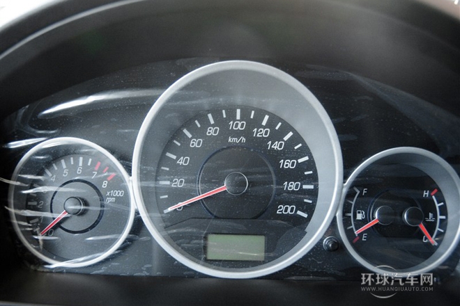 2012款 2.0L 手動汽油兩驅天窗版