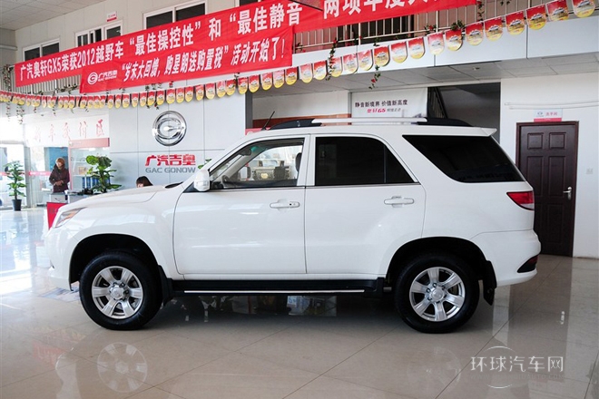 2012款 2.4L 自動(dòng)汽油四驅(qū)天窗版