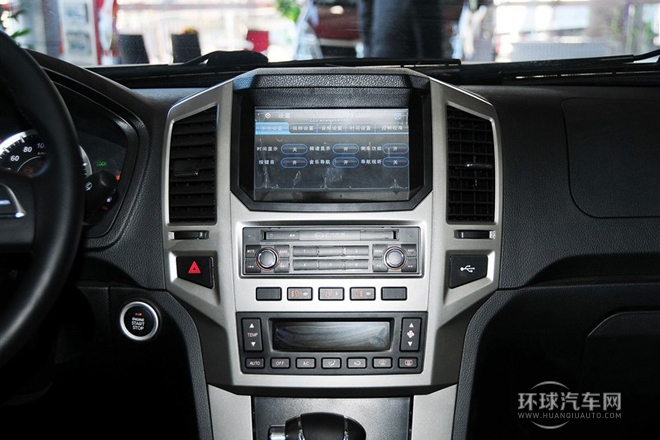 2012款 2.5T 手動柴油兩驅時尚版