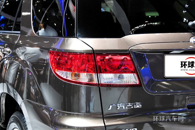 2012款 2.5T 手動柴油兩驅時尚版