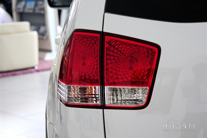 2013款 3.8L 豪華版 國V