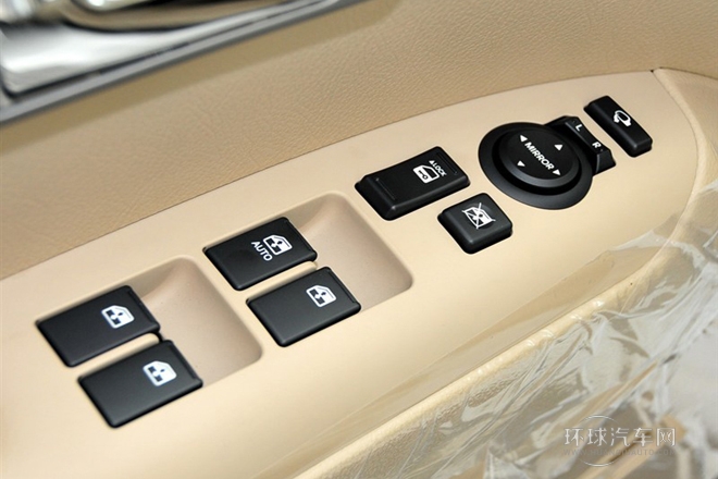 2008款 3.8L 豪華版