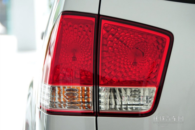 2008款 3.8L 豪華版