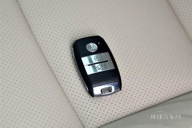 2013款 2.0L 7座自動豪華版 國V