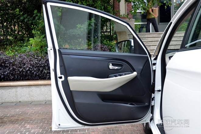 2013款 2.0L 7座自動豪華版 國V