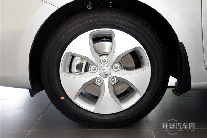 2013款 2.0L 7座自動舒適版 國V