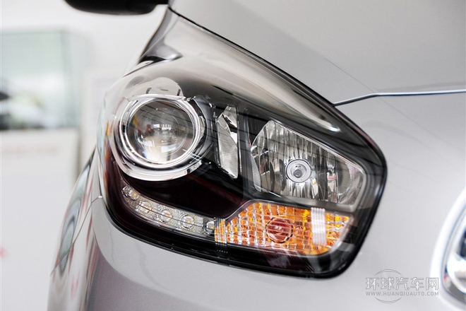 2013款 2.0L 7座自動標準版 國V