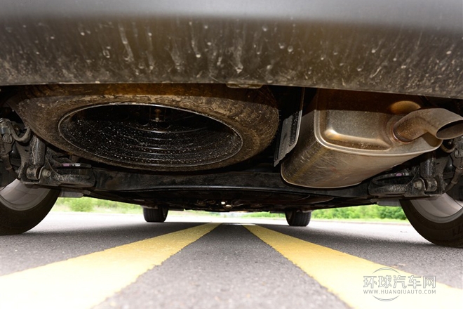 2013款 2.0L 5座自動標準版 國V