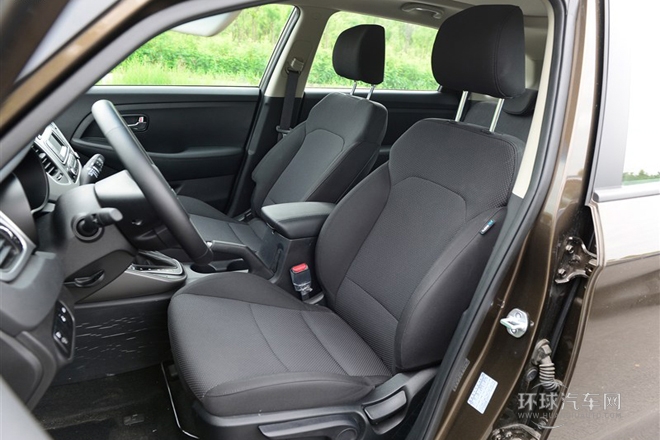 2013款 2.0L 5座自動標準版 國V