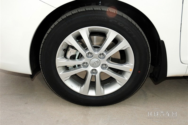 2013款 2.0L 7座自動豪華版 國IV