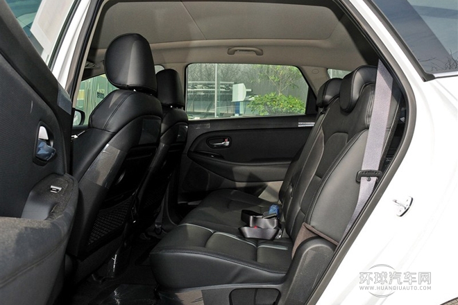 2013款 2.0L 7座自動豪華版 國IV