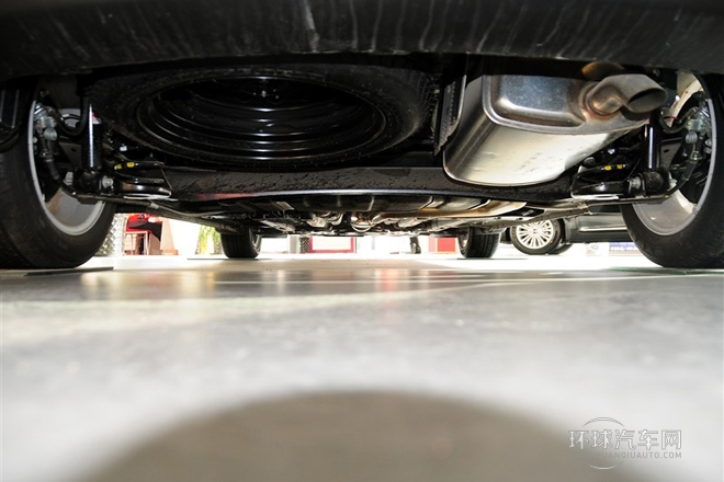 2013款 2.0L 7座自動舒適版 國IV