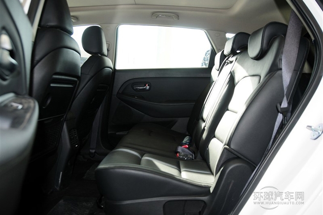 2013款 2.0L 7座自動舒適版 國IV