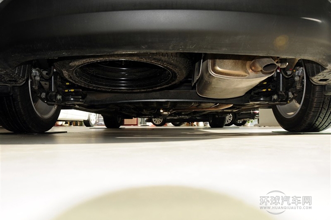 2013款 2.0L 7座自動標準版 國IV