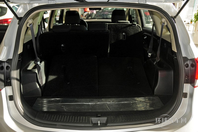 2013款 2.0L 7座自動(dòng)標(biāo)準(zhǔn)版 國(guó)IV