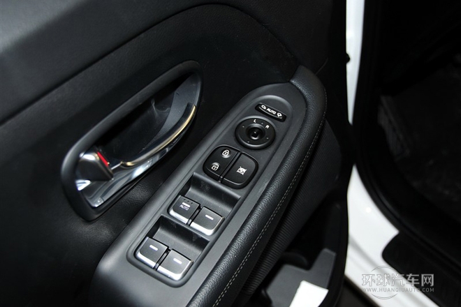 2013款 2.0L 5座自動標準版 國IV