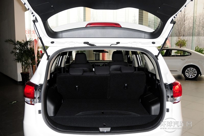 2013款 2.0L 5座自動標準版 國IV