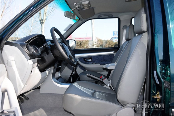 2010款 2.2L汽油豪華型短貨箱