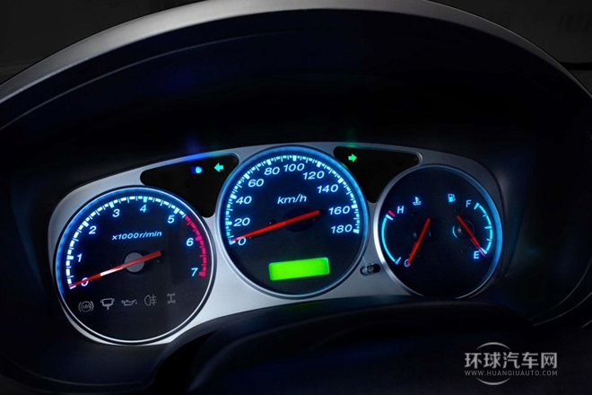 2010款 2.2L汽油標(biāo)準(zhǔn)型