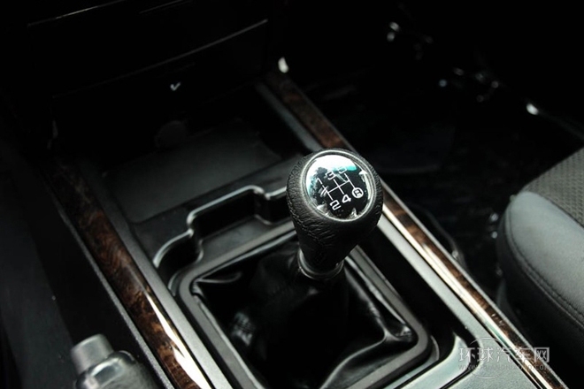 2010款 2.4L 手動(dòng)舒適型